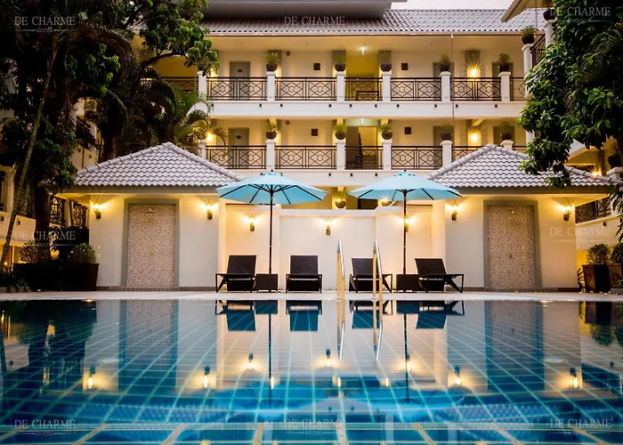 Decharme Hotel