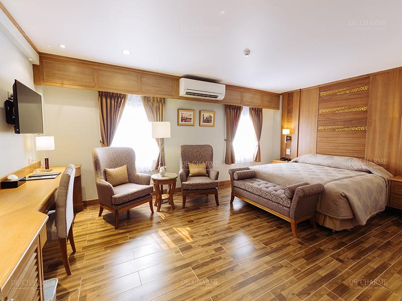 Hotel Decharme