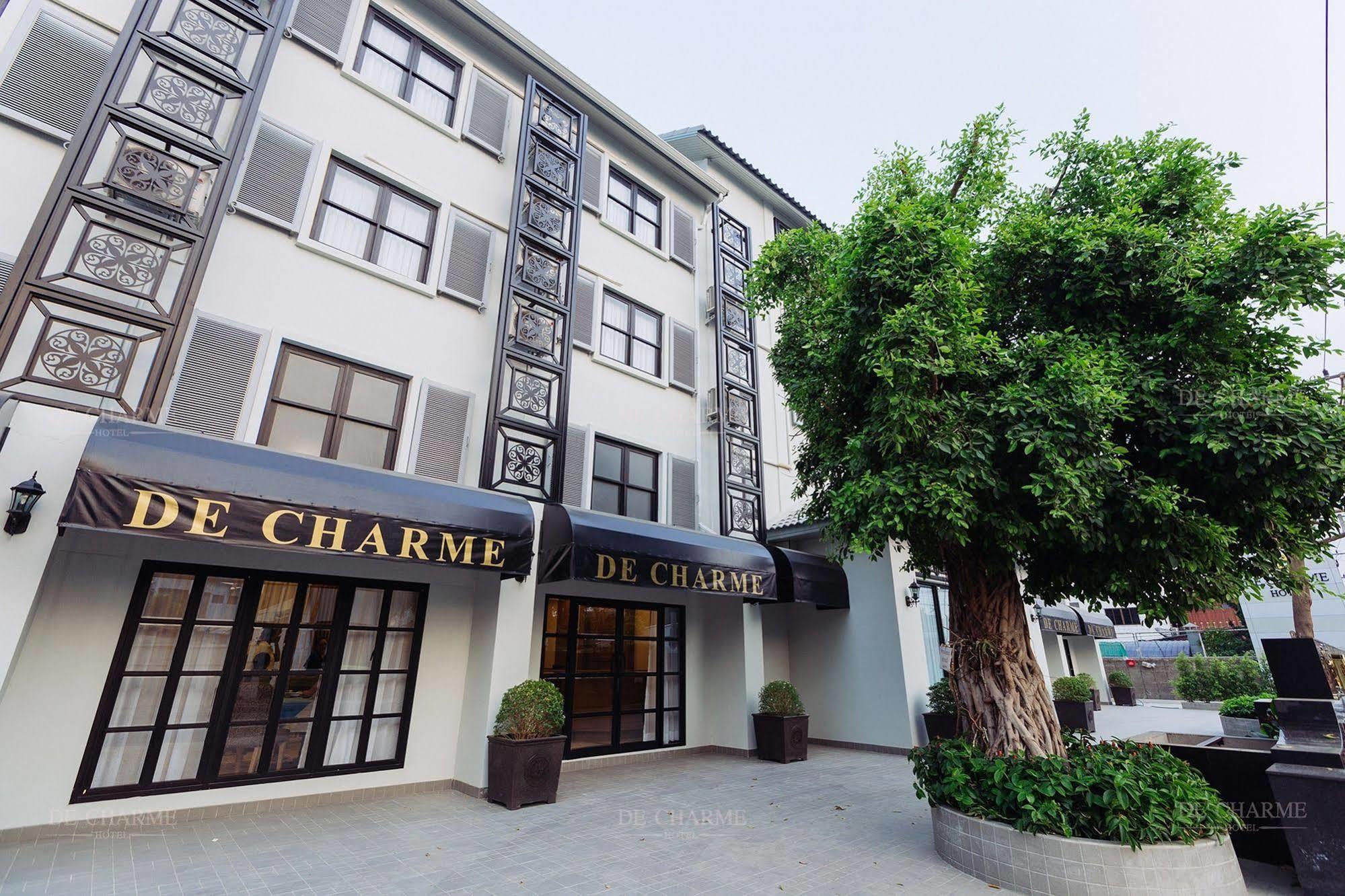 Hotel Decharme 4*