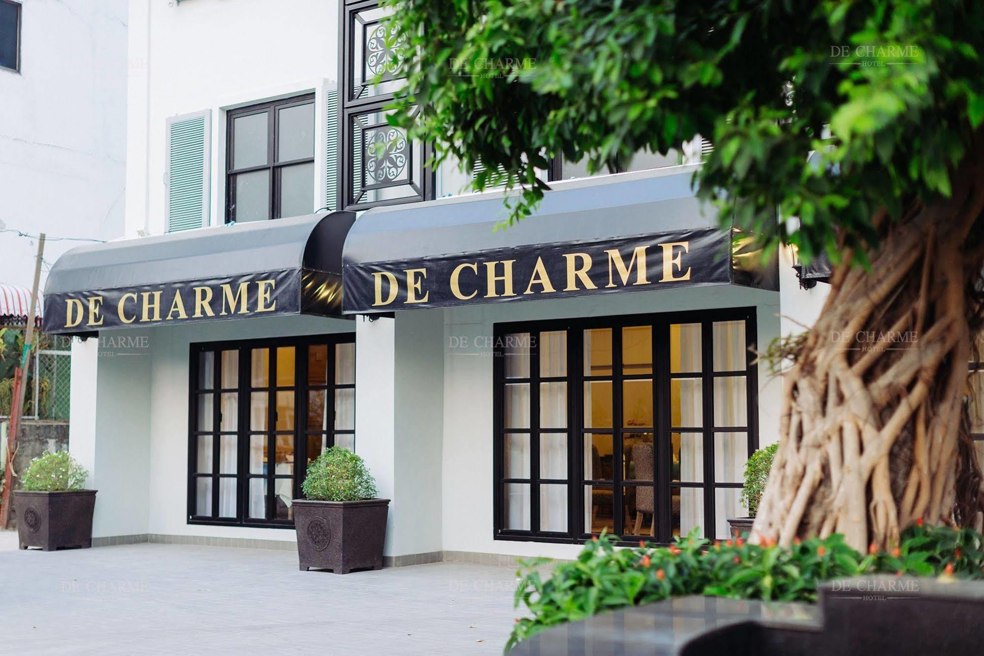 Decharme Hotel 4*